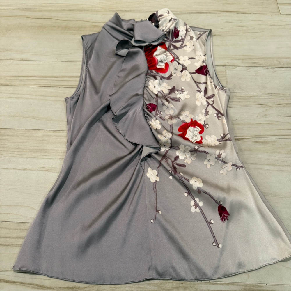 Elie Tahari Grey Floral Sleeveless Blouse Size Small NWT $298 Retail